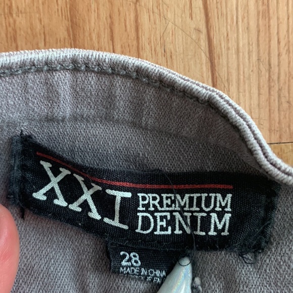 Forever 21 Denim Shorts - Picture 5 of 7